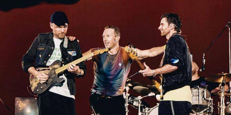 Instagram.com/coldplay